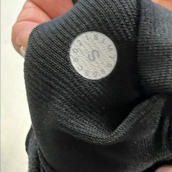 Lululemon In Mind Short 9” Size Small - Picture 7 of 7